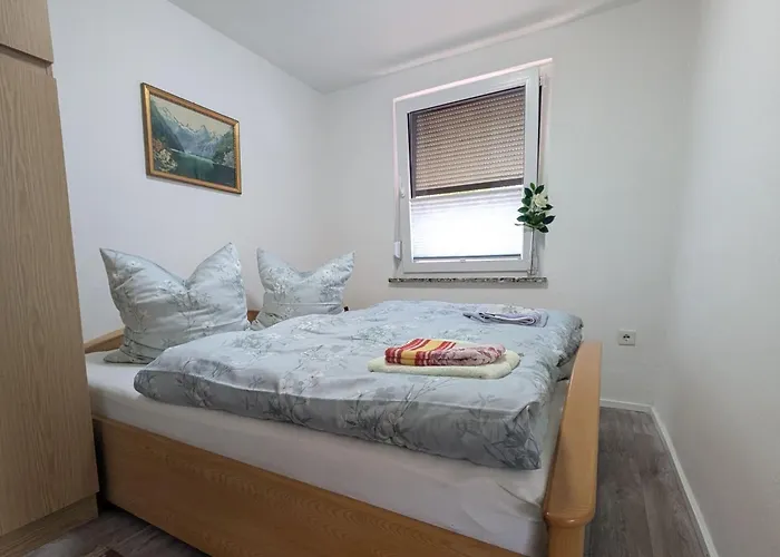 Am Freibad באד ברקה